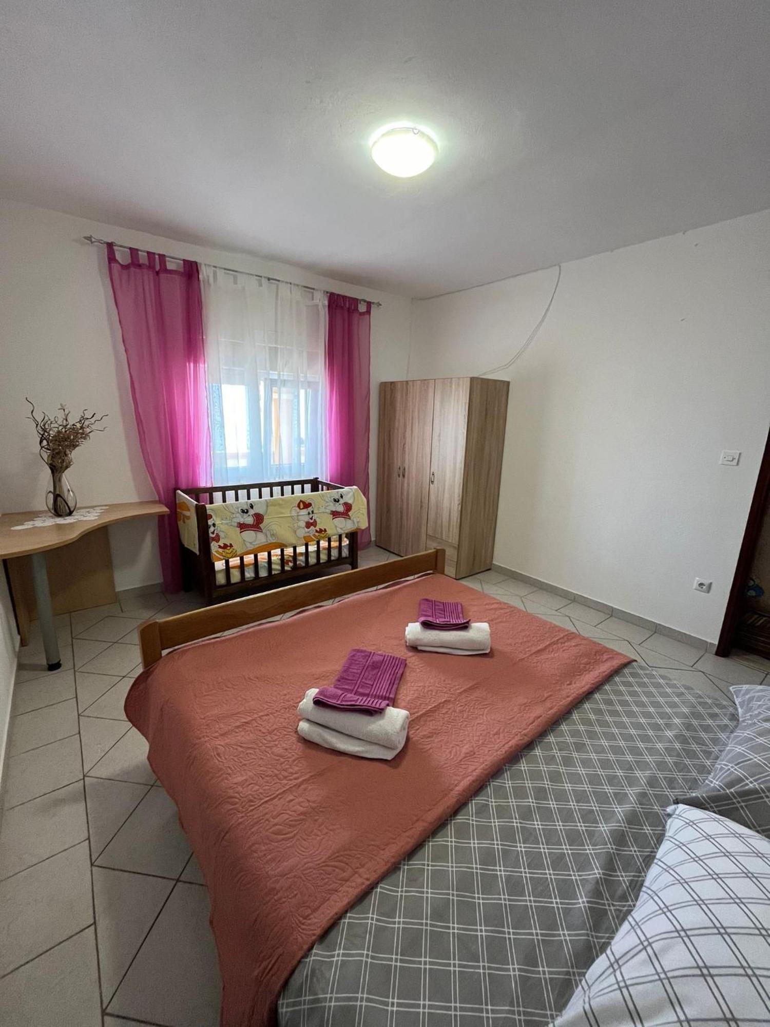 Apartmani Mirjana Tribanj-Kruscica Exterior photo